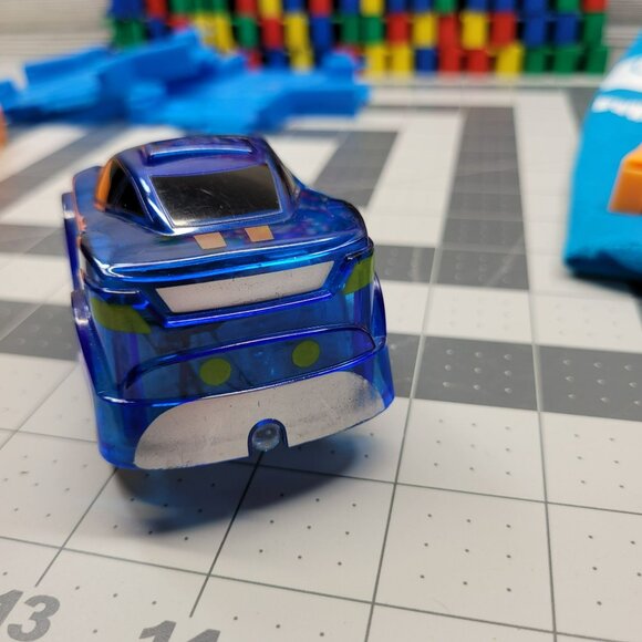 Magic Tracks 16 ft Building Set‎ With Blue Car Tracks Accessories Bag Green Red - Picture 7 of 15